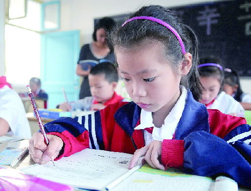 6歲女兒被拐，五年後女子去鄉村支教，一個孩子喊她媽媽後，傻住
