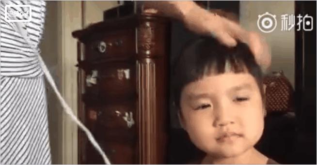 一位媽媽這樣給孩子剪齊劉海，實在太有才，網友：好辦法值得參考