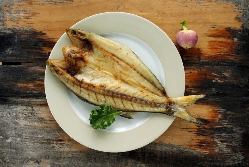 來去魚塭住一晚！難忘午仔魚一夜乾的滋味 二代養魚人家吳國振