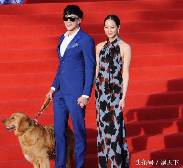 怪不得從沒聽過「何潤東」的緋聞，看到家裡面這位的臉，你就明白了！