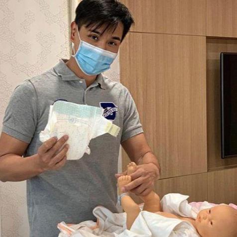 恭喜恭喜！42歲TVB視帝正式升級做爸爸：港姐老婆順利誕下愛女！