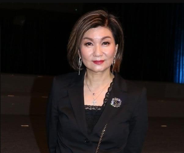 手握藝人生殺權的TVB一姐發話，相信被封殺的黃心穎很快會離巢！