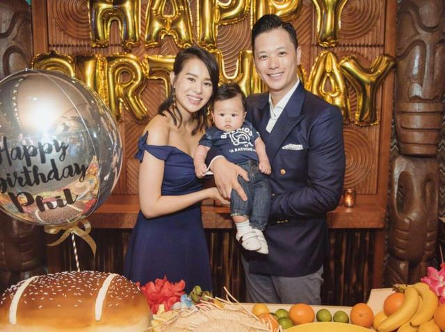 胡杏兒全家出遊泰國，夫家全程小心「伺候」，祖孫三代同框超有愛~~~