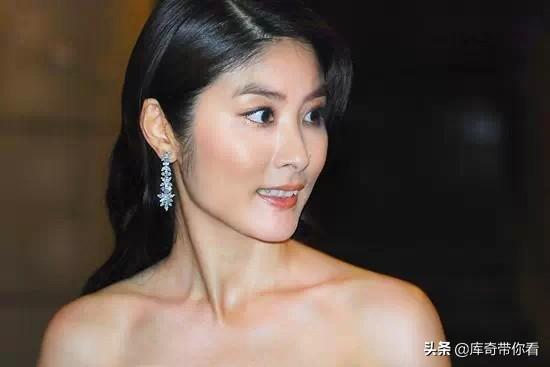 向華強見了都要讓三分的女人，父親是珠寶大亨，卻獨寵男友16年!