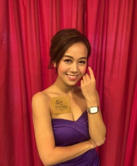 港媒圍堵馬國明母親，向其展示準兒媳出軌證據，母親心寒回應九字