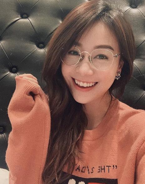 情牽鄭秀文30年！許志安被爆「劈腿香港女模」愛妻形象破滅　2人「車內狂親10分鐘」：帶我回家～