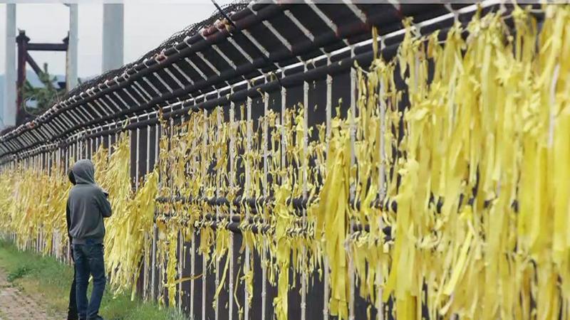 淚水失控...12位世越號「為學生犧牲」英雄老師故事　她笑著脫救生衣給學生...最後看著大家逃走