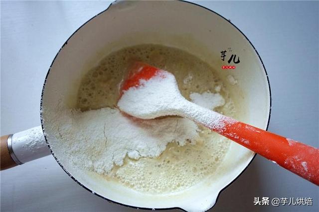 比戚風還好吃，不縮不塌的網紅蛋糕，做法竟如此簡單，超級柔軟