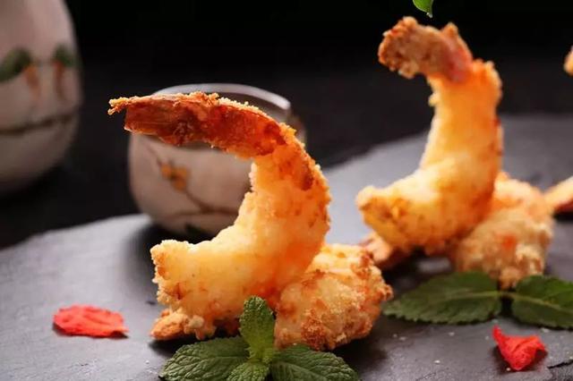 日本人鑽研美食的狠勁，從這道「天婦羅」上就一覽無餘，得防啊！