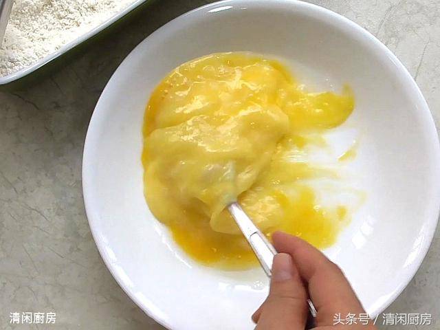 酥脆炸雞翅的做法，放冷了還可以保持酥脆
