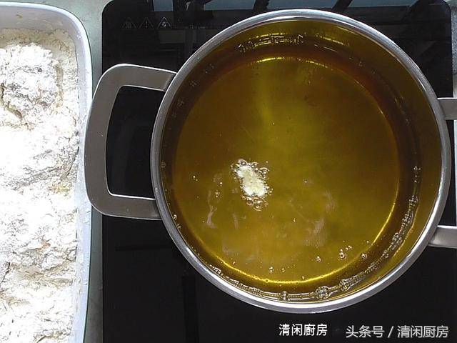 酥脆炸雞翅的做法，放冷了還可以保持酥脆