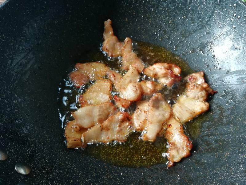 做紅燒豆腐時，多加入1勺這個調料，豆腐味道香，顏色好，有食慾