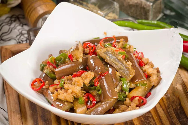 百吃不膩的回鍋茄子，做法簡單開胃下飯比肉還好吃！