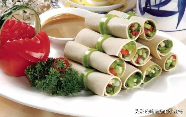 豆皮素菜卷，川味椒香脆骨，紅燒雞塊的做法