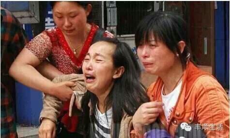  寶寶拿著舔了一下，瞬間全身燒焦電死...這東西每個家庭都有！