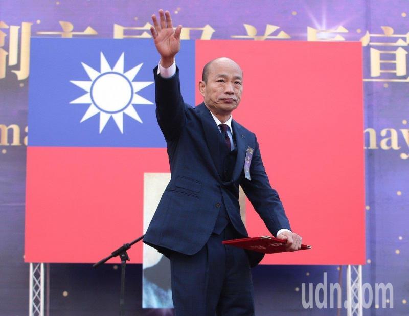 苦苓神預測「韓國瑜聲明稿」酸他早就找好退路，網對比後驚喊：「比媽祖還準」！