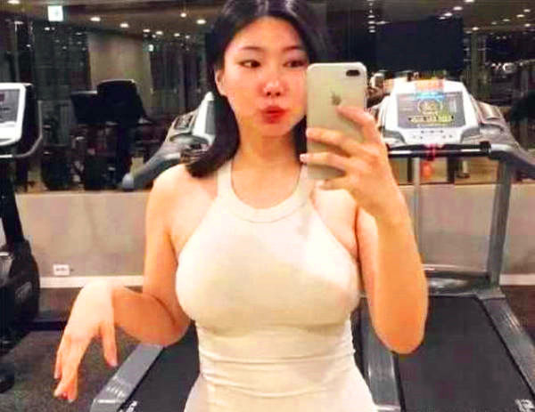 19歲鮮肉「戀上42歲老阿姨」看傻整個華人圈　阿姨容貌曝光後...網驚問：小兄弟身體還ok嗎？