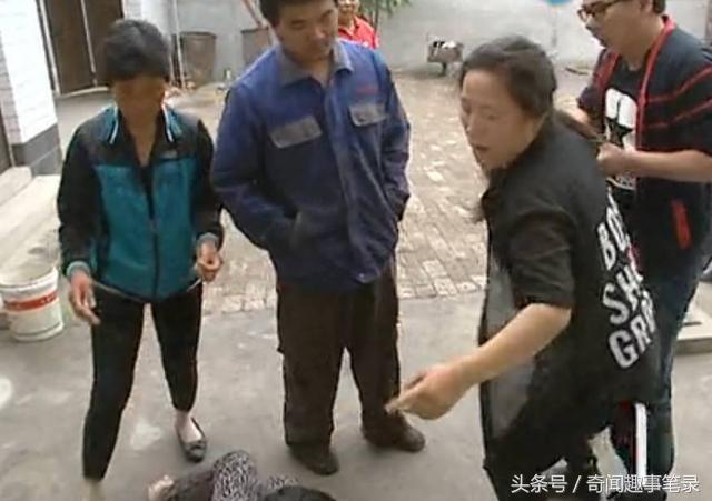 孩子剛滿月，婆婆就把傻兒媳趕出家，是人心冷漠還是道德的淪喪？