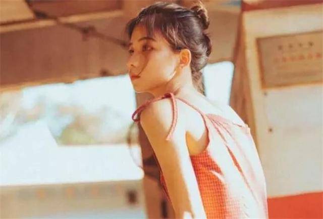 自孩子出生後 老公就沒回家睡 她找婆婆哭訴 婆婆什麼都沒說 開抽屜 懵了