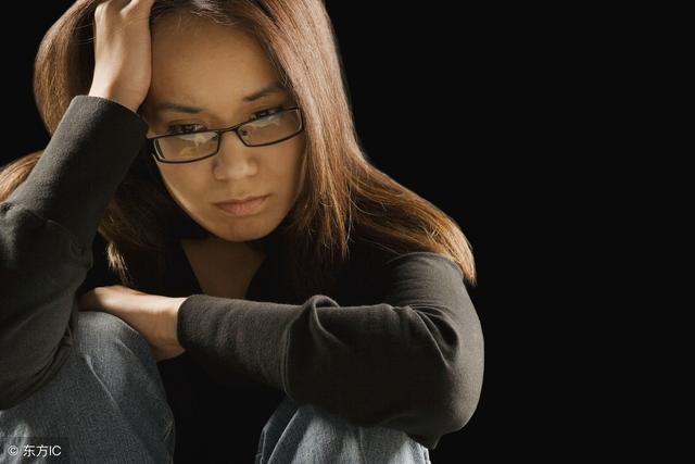 懷孕了婆婆催我回娘家，忘帶錢包回家，婆婆看到我嚇得鍋鏟掉地上