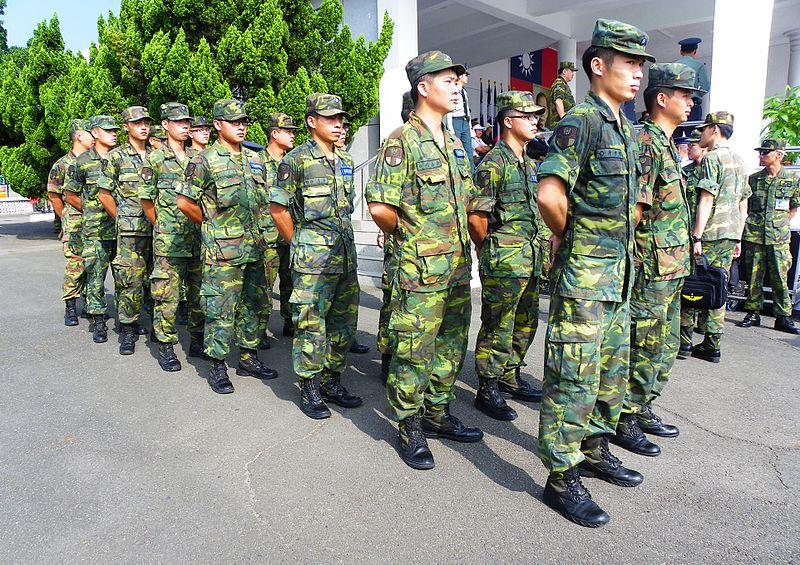 前男友自殺身亡！兵變妹偷上香祭拜，現任氣炸「很不尊重我」一句話惹怒全網！ 