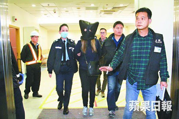 5歲女童被生父繼母活生生虐死!!把她舉起拋撞天花板10多次、剪刀剪肉、拖鞋巴臉、藤條亂掃、不給放吃！ 