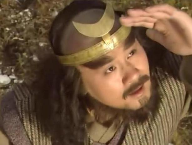 他表面跑了20年龍套，實則是身家億萬富翁，網歎：真的太低調
