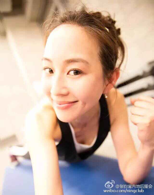  46歲鍾麗緹遭偷拍「臉上滿滿針孔」！女星為了不老「亂打針的下場」竟是....嚇到腿軟！