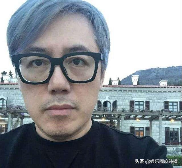 情歌王子也老了，張宇52歲生日曬素顏照，滿頭白髮一臉「老年斑」！！！