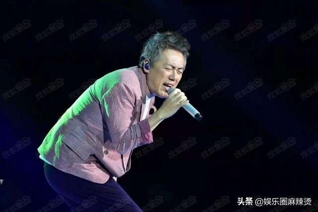 情歌王子也老了，張宇52歲生日曬素顏照，滿頭白髮一臉「老年斑」！！！