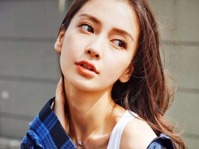 angelababy這次丟臉丟到國外，隱瞞這麼多年被揭穿，讓黃曉明太難堪