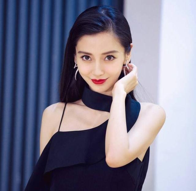 angelababy這次丟臉丟到國外，隱瞞這麼多年被揭穿，讓黃曉明太難堪