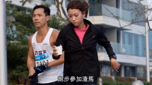自出道以來，醜聞是一波接著一波，曾因小三之名險些步入黃心穎偷食後塵，這位TVB花旦幸運洗白了~~~