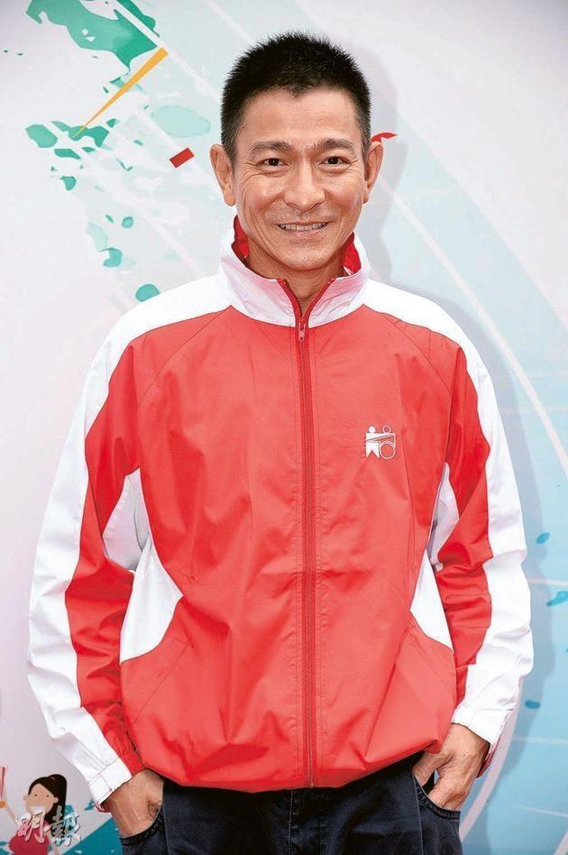 「金馬獎為什麼脫衣抱我？」劉德華搞怪訪問林志玲，她的反應萌翻了！ 