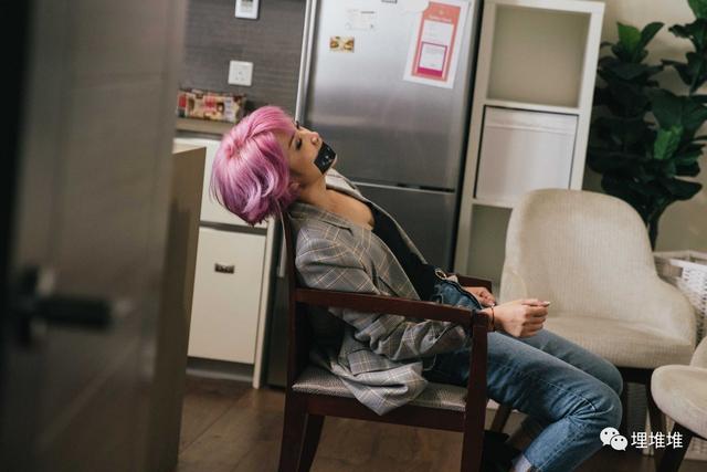 她是《鐵探》大boss？染髮26次只為演好配角的她是香港文藝片女王！