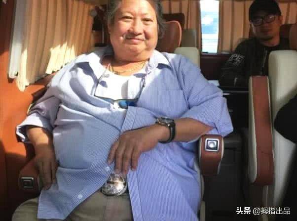 娛樂圈大佬，洪金寶的車，王晶的車，周潤發的車，都完敗給了星爺