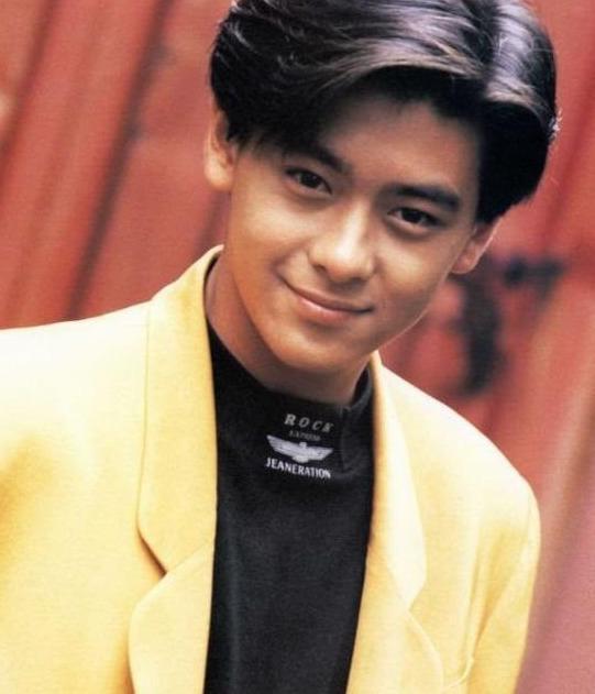 當年一言不合就提分手，43歲娶嬌妻生3子，林心如27字報仇雪恨