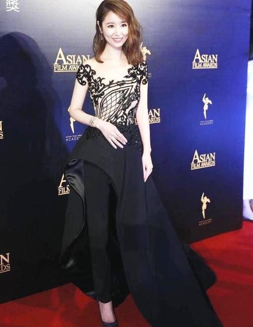 42歲林心如與39歲陳喬恩對比，卻有這麼大的差距，霍建華眼光犀利!