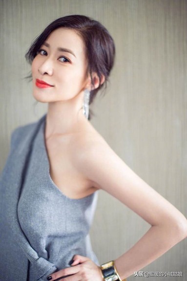 (年過40還沒人娶的13位女星，個個都國色天香，你最想把誰娶回家？