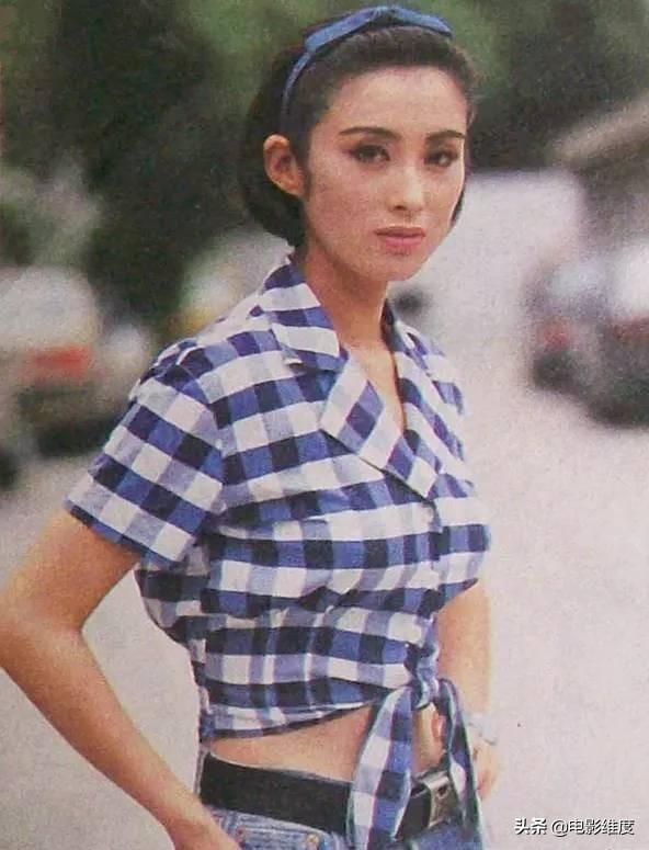 52歲張敏情路坎坷，曾被香港影視大佬向華勝拋棄，如今婚姻幸福！