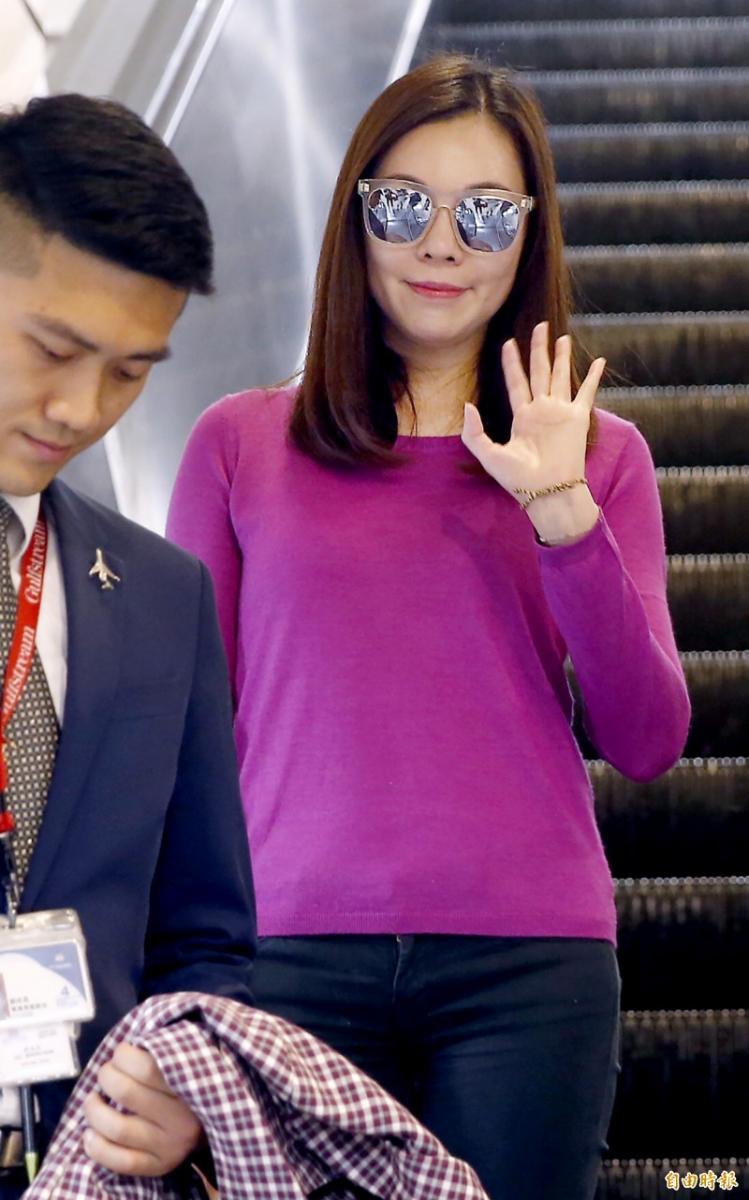 相差24歲！郭台銘為何最終選了曾馨瑩？他「霸氣12字告白」攜手走過11年婚姻