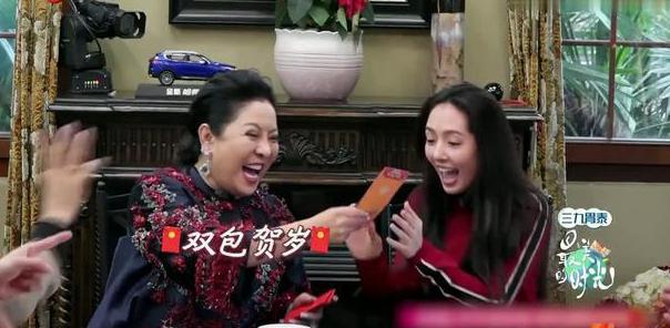 郭碧婷訂婚後「嘟嘴求親親」又上熱搜，她才是真正的豪門好嫁風！