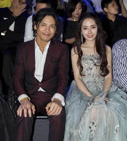 郭碧婷訂婚後「嘟嘴求親親」又上熱搜，她才是真正的豪門好嫁風！