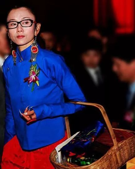 素食女神楊麗萍的「自我禪修」：60多歲的女人怎麼能美成這樣？