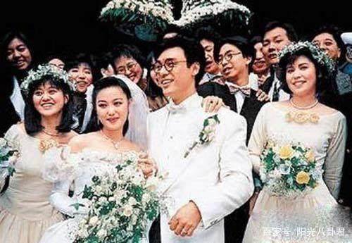 鍾鎮濤4個兒女曝光，前妻生的兩個顏值差別大，兒子比65歲爸還老～