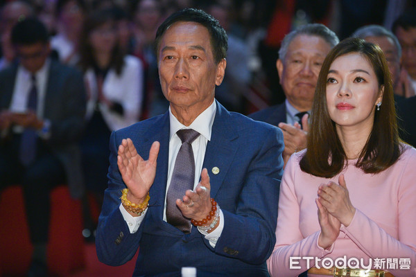 反對選總統！郭台銘曝「老婆氣到離家出走」一星期　變臉喊「後宮不要干政」：她無法諒解我想法