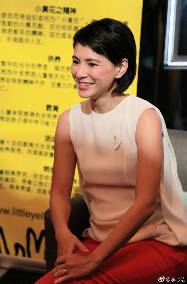  「丈夫婚前婚後皆外遇」她選擇原諒並撫養繼女　婚後6年「高齡產下雙胞胎」樂當三寶媽
