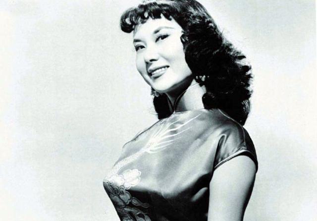 成龍喊她為媽媽 更比劉曉慶還豁得出去 傳奇女星93歲去世令人難忘