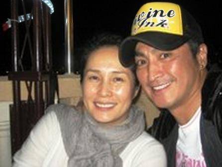 身家過億57歲仍單身，曾與劉德華平起平坐跟女神范冰冰是親兄妹~