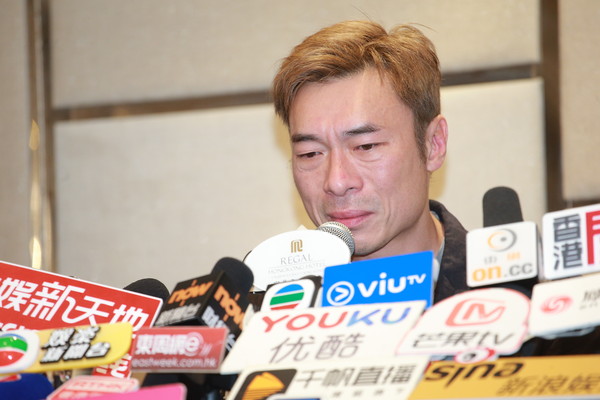 暗嗆鄭秀文冷血，黃心穎友人爆「許志安出軌有詐指出4疑點」這不只是簡單桃色事件！